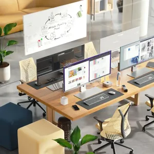 ALOGIC Edge 5K 40 -ultralaajakuvanäyttö modernissa toimistotyötilassa, hopeisella jalustalla ja usean näytön kokoonpanolla
