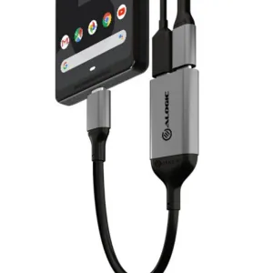 ALOGIC Ultra USB-C–USB-C-sovitinkaapeli johdossa olevalla moduulilla ja tabletilla, lataukseen ja äänentoistoon