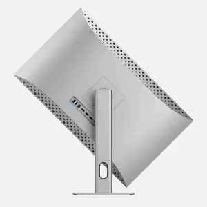 ALOGIC Clarity 5K Touch -hopeanvärinen näyttö takaa kuvattuna jalustalla, takatuuletuksella sekä USB-C-, HDMI- ja USB-A-porteilla