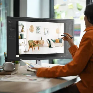 Alogic Clarity Max 32-tuumainen 4K-kosketusnäyttö työtilassa, jossa näkyy suunnittelukäyttöliittymä ja kosketuskynän käyttö