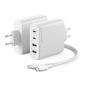 Chargeur USB-C GaN ALOGIC blanc de 100 W à quatre ports avec câble USB-C tressé sur fond blanc
