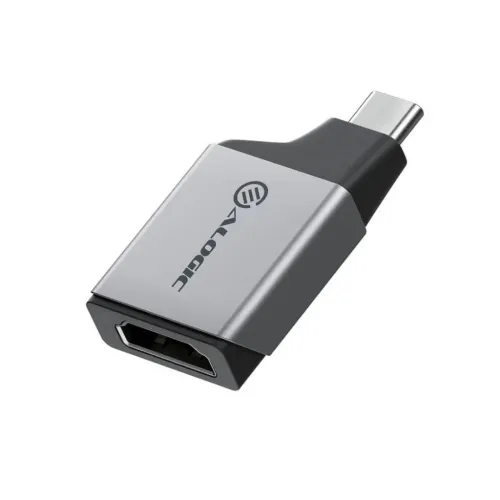 USB-C til HDMI-adapter i sølv og svart med USB-C hann og HDMI hunn, kompakt form med ALOGIC-logo, vist i skrå vinkel.